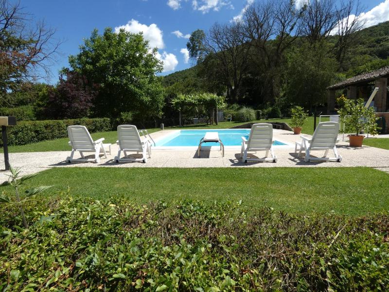 Scappo in Umbria, Casale Piccino