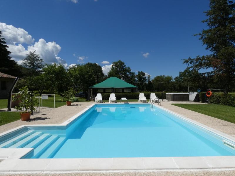 Scappo in Umbria, Casale Piccino