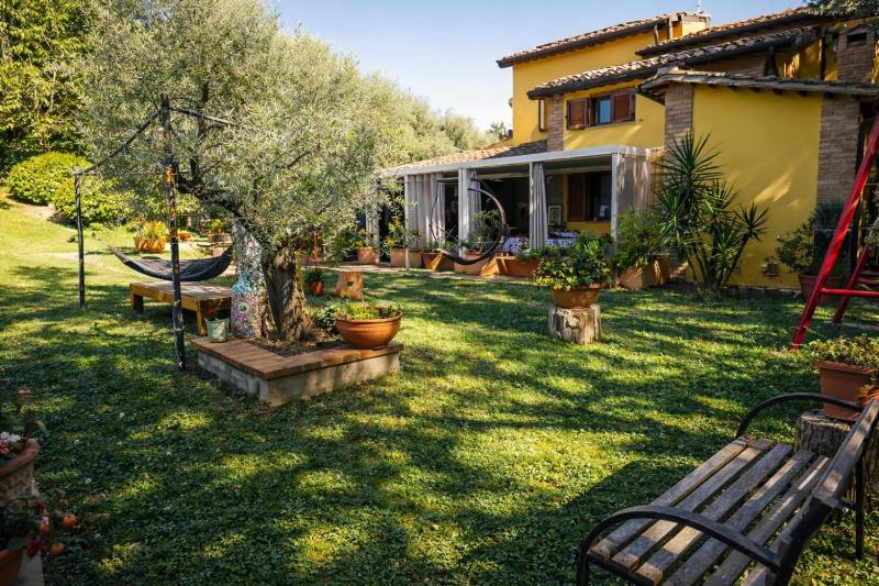 Scappo in Umbria, Eva