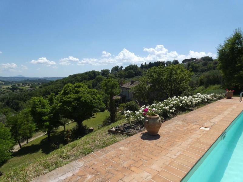 SCAPPO IN UMBRIA, il Fienile