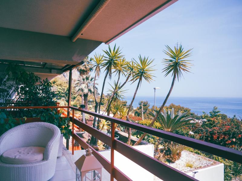 Sea apartment & pool 2