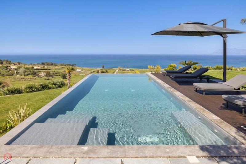 Sea View Villa whit Pool