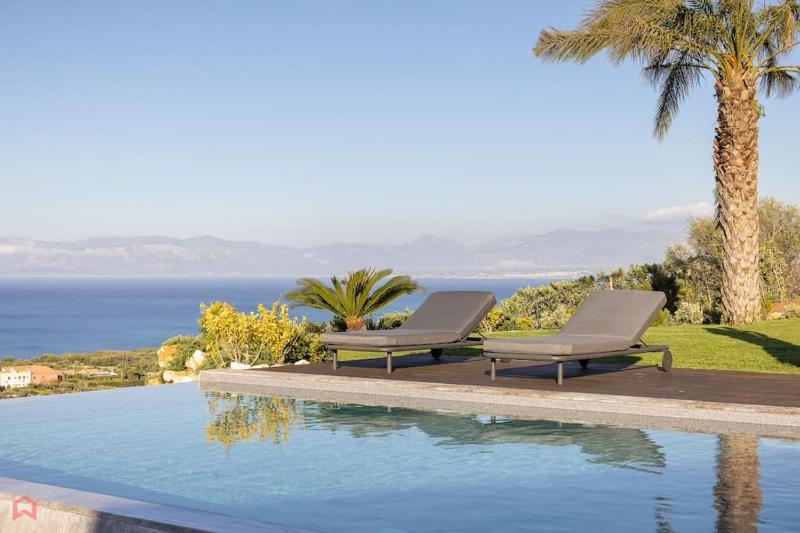 Sea View Villa whit Pool