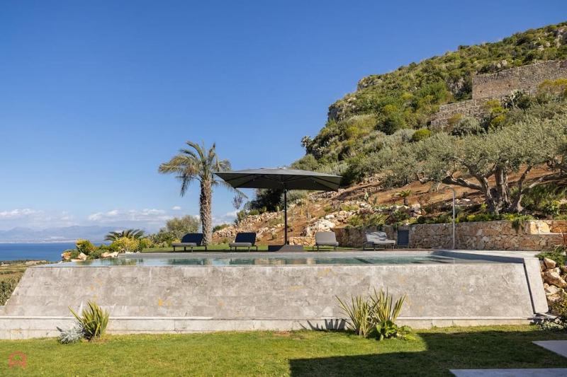 Sea View Villa whit Pool