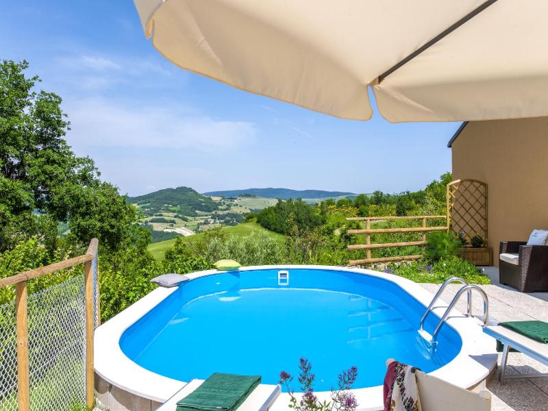 Serene Villa, Peaceful Pergola