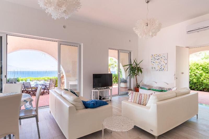 Splendida Villa con vista mozzafiato e piscina