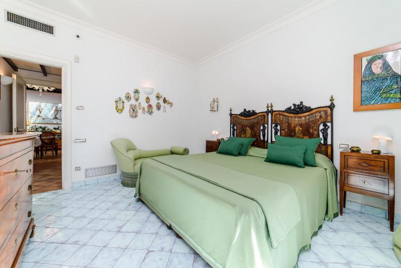 Starhost - Villa il Poggio Amalfi Coast with pool, garden and terrace