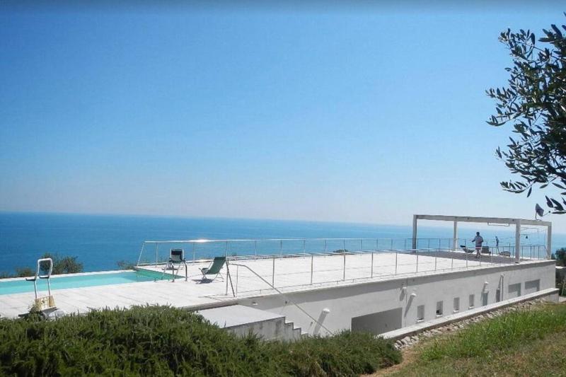 Stunning Design Villa with unique 180º sea views
