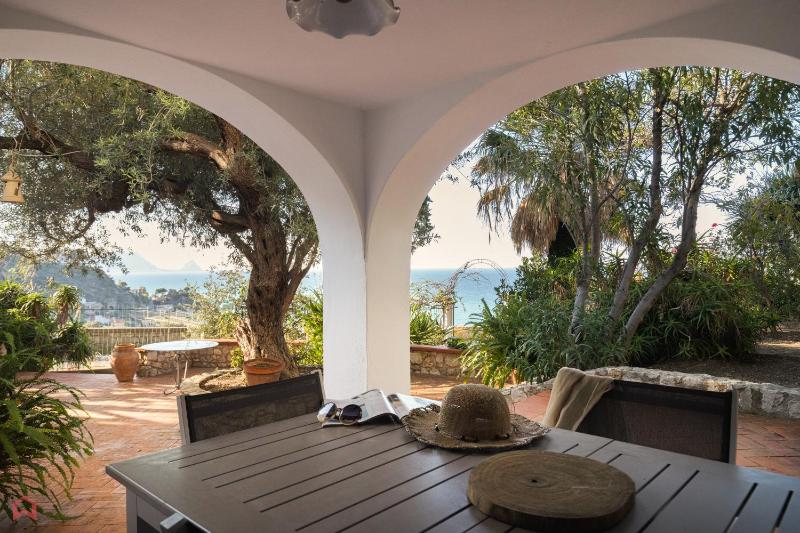 Stunning seaview villa