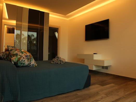 T Villa