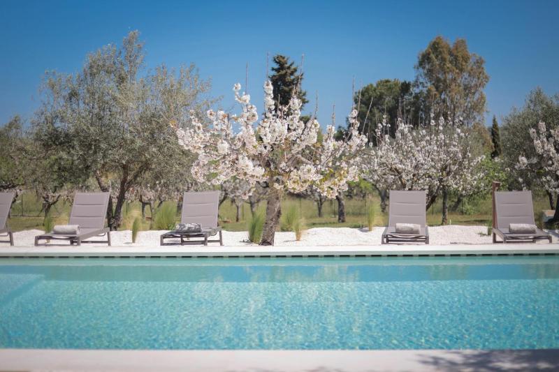 TD Marlù Luxury Trulli Experience with Stunning Pool