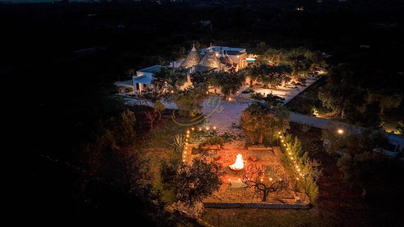 TD Marlù Luxury Trulli Experience with Stunning Pool