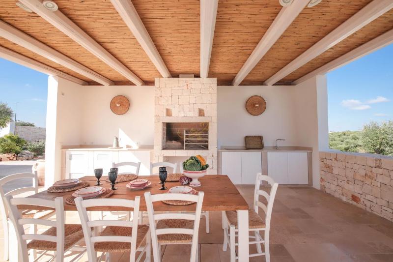 TD Trulli Lorusso Design Luxury Trulli with Pool