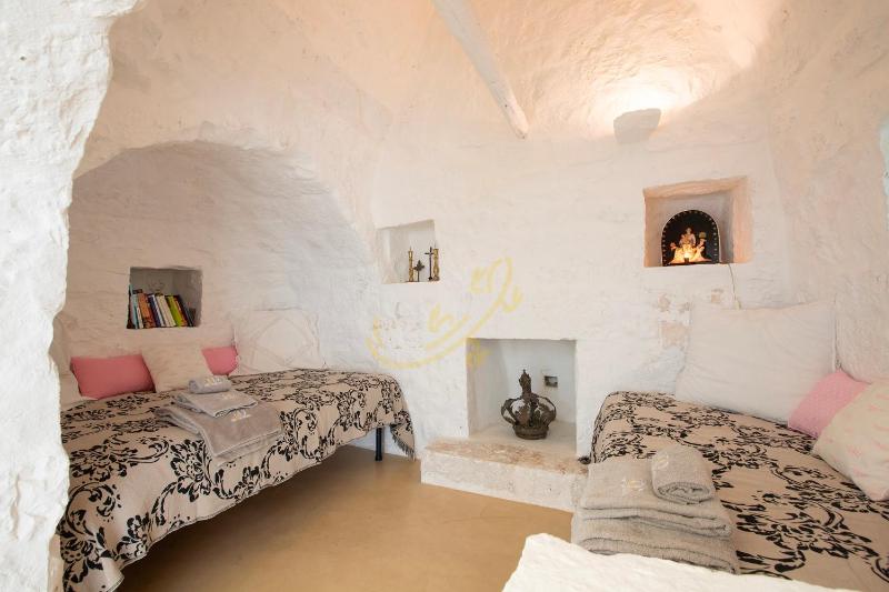 TD Trulli Vittoriani Charme and Pure Nature w pool