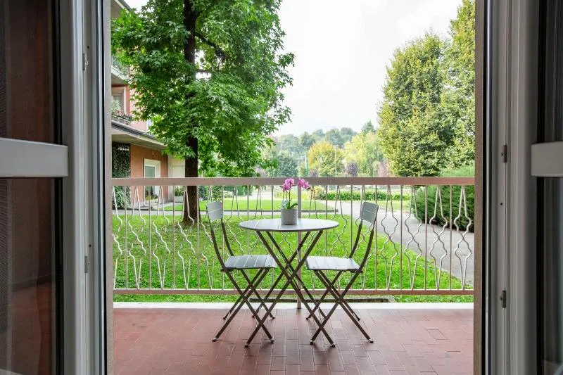 Moderno e spazioso, a due passi dal Lago - Pet friendly