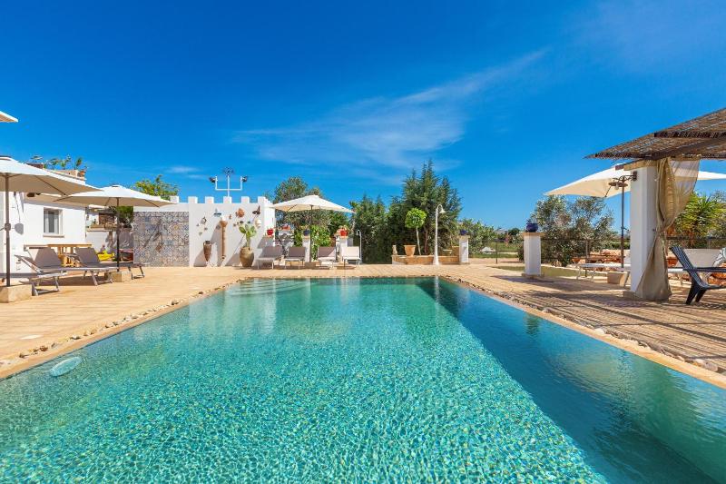 Tenuta La Cornola by BarbarHouse