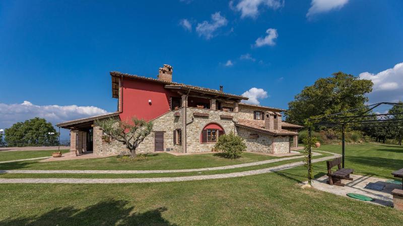 TENUTA MONTIEPOLI 12&3, Emma Villas