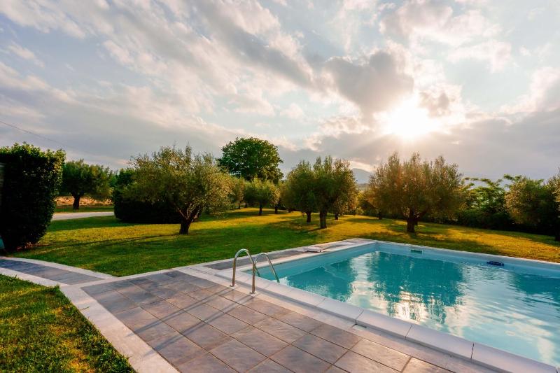 tHE Italian Dream Villa - Pool, Spa & Wine