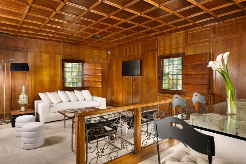 Torre delle Cornacchie - Private Pool Villa