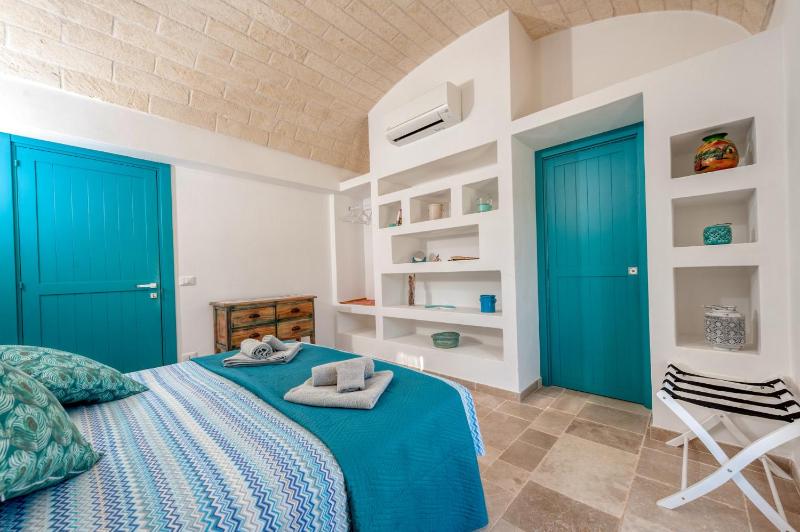 TRULLI ACQUASALA - Apulian Country Experience