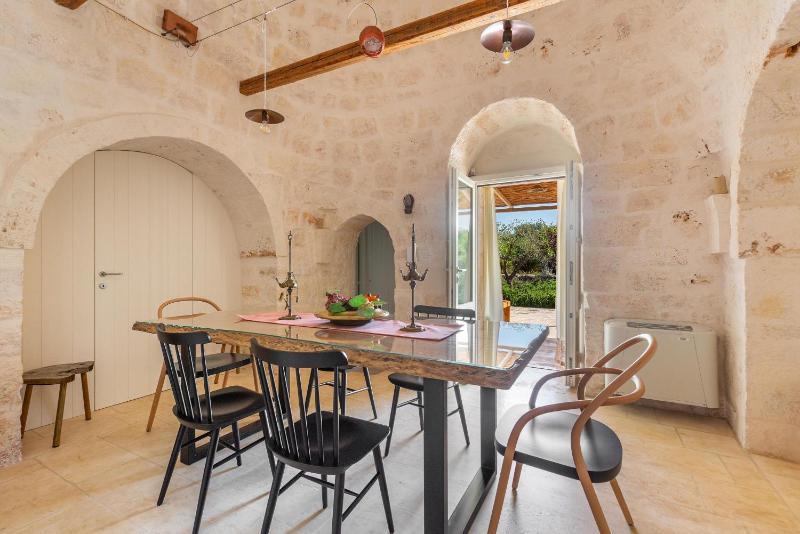 Trulli Almaviva by Perle di Puglia