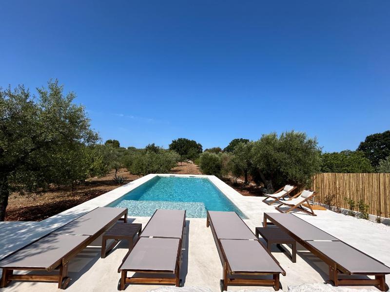 Trulli Biancopumo - private pool