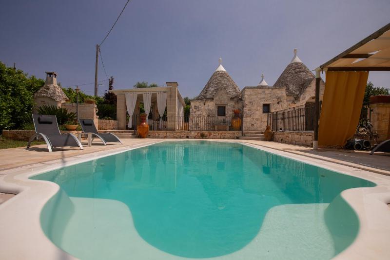 Trulli del Carrubo by Apulia Hospitality