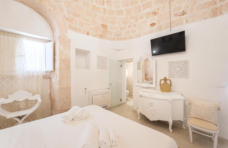 Trulli di Mamma Marì by STHEY