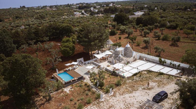 Trulli di Mamma Marì by STHEY