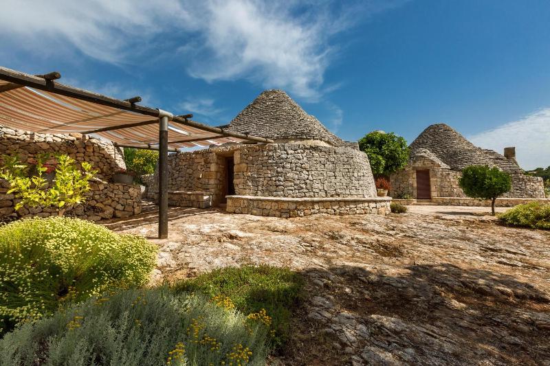 Trulli di Monte Reale by Perle di Puglia
