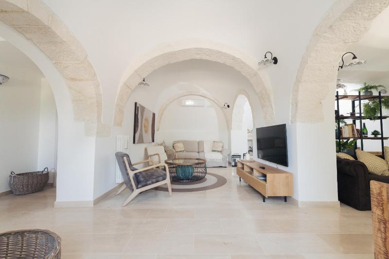 Trulli Greta, luxury villa with wonderful pool