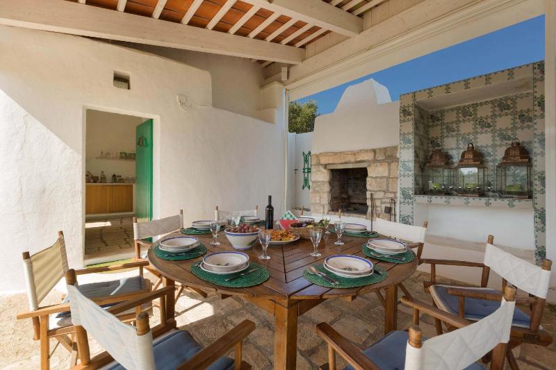 Trulli Il Cappero by Perle di Puglia