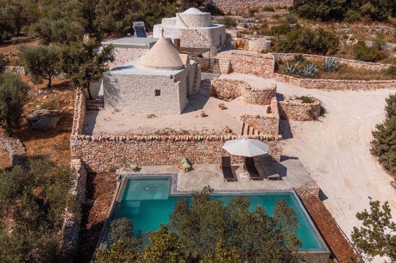 Trulli Meridiem con Piscina