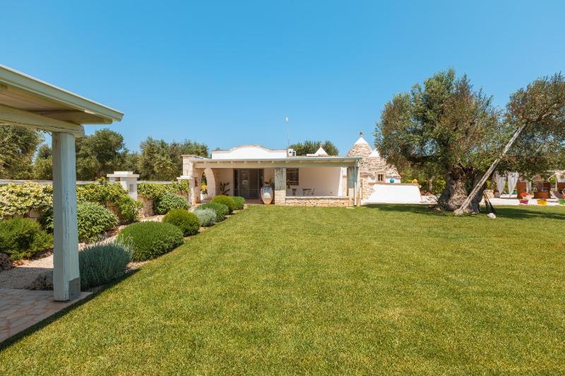 Trulli Olea with Pool