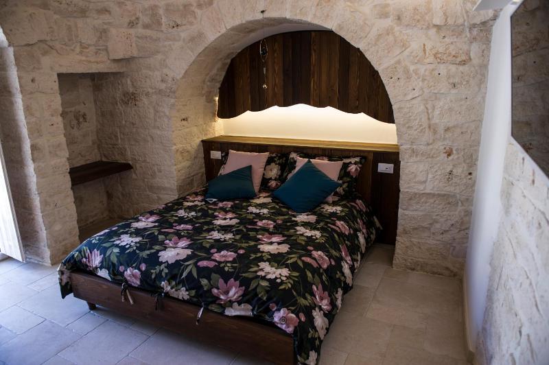 Trulli Pietraviva with Pool