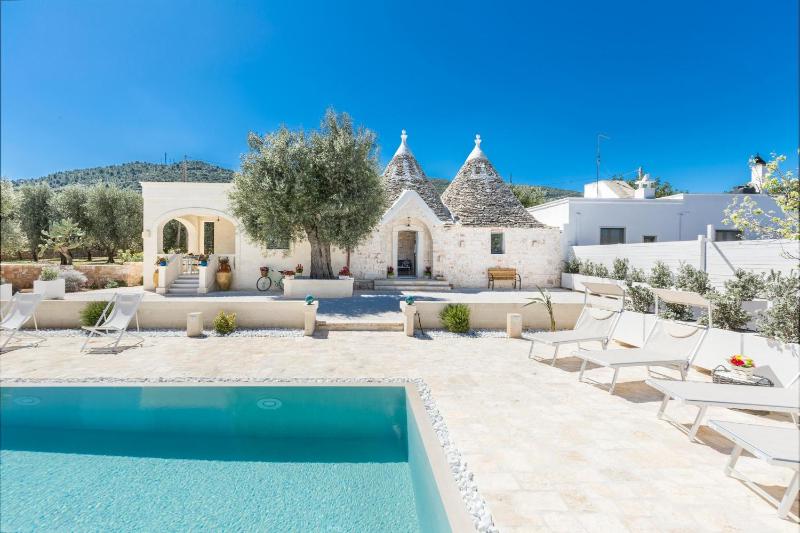 Trulli Ulivo di Puglia by BarbarHouse