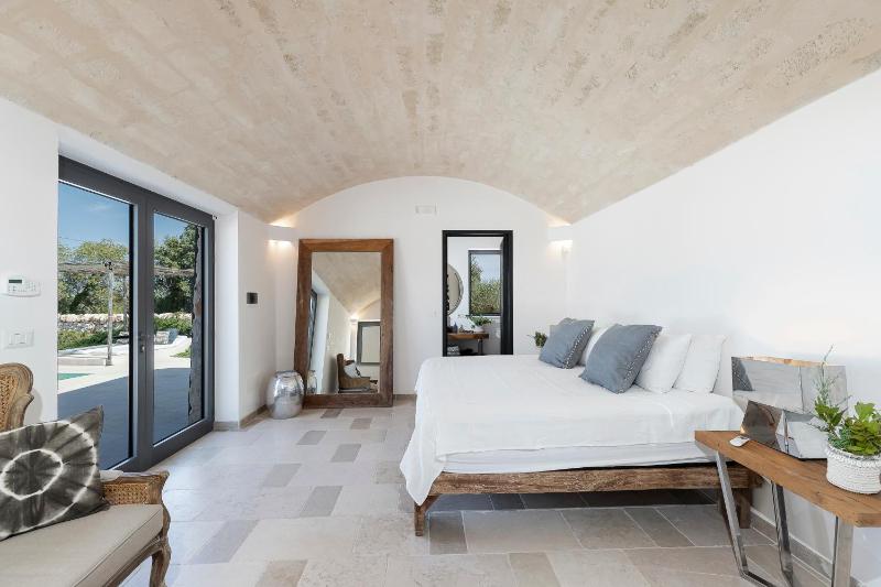 trullo and lamia cinera