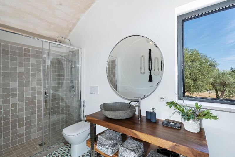 trullo and lamia cinera