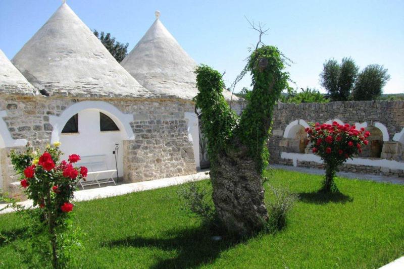 Trullo Delle Ginestre Private Pool - Happy Rentals