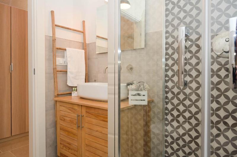 Trullo Delori with infinity Pool