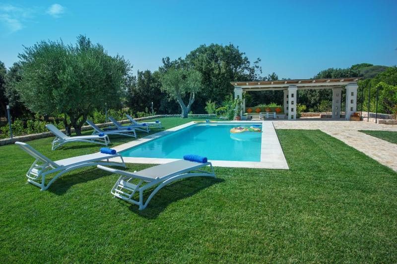 Trullo Divina (service fee waived)