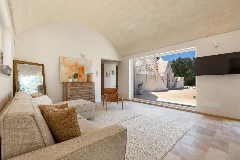 Trullo Gritti by Perle di Puglia