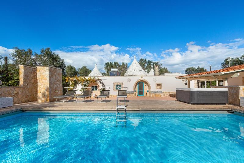 Trullo Isabell by Perle di Puglia