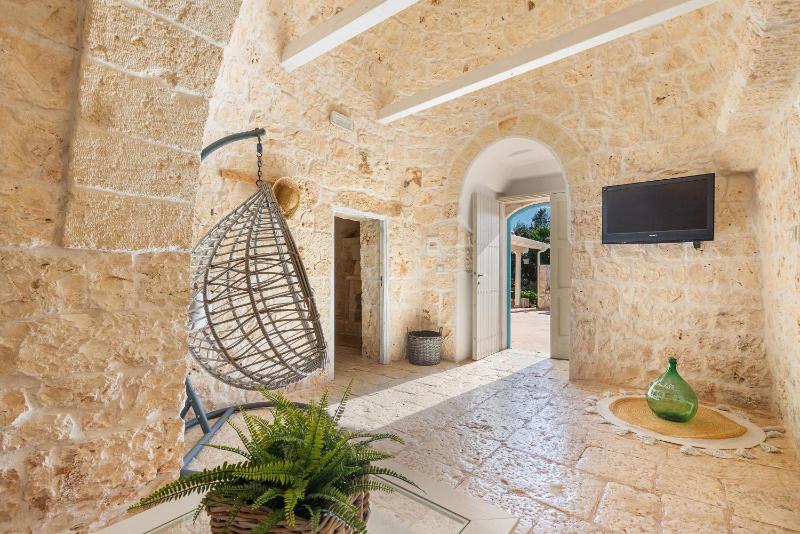 Trullo Isabell by Perle di Puglia