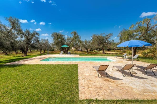 Trullo Melograno by Perle di Puglia