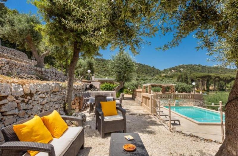 Trullo Monte Cannone con piscina