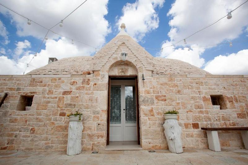 Trullo Oasi Santo Stefano - private pool