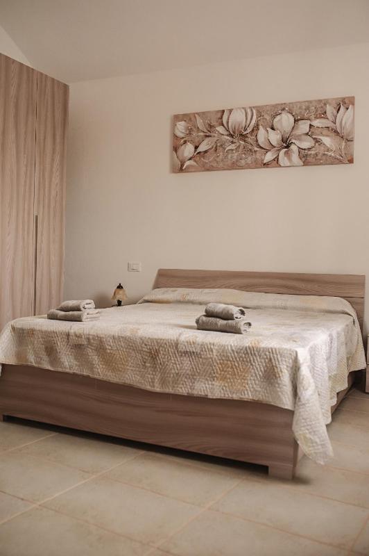 TRULLO PARCOMONSIGNORE CON PISCINA PRIVATA