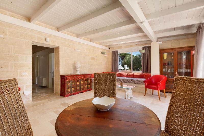 Trullo Parthenope by Perle di Puglia