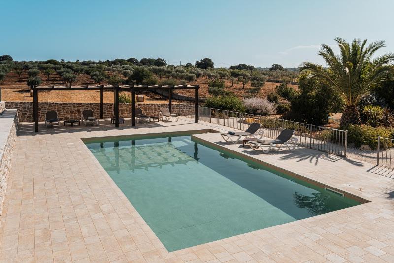 Trullo Rondini Acquarula